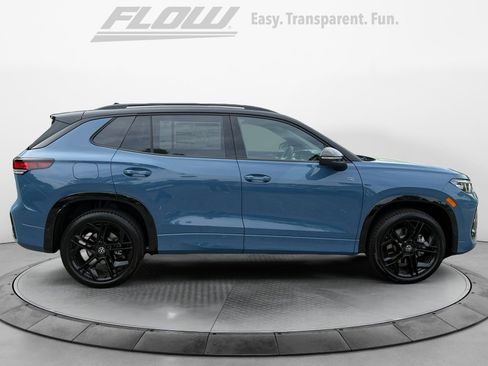 New 2026 Volkswagen Tiguan SE R-Line AWD/4WD image 8
