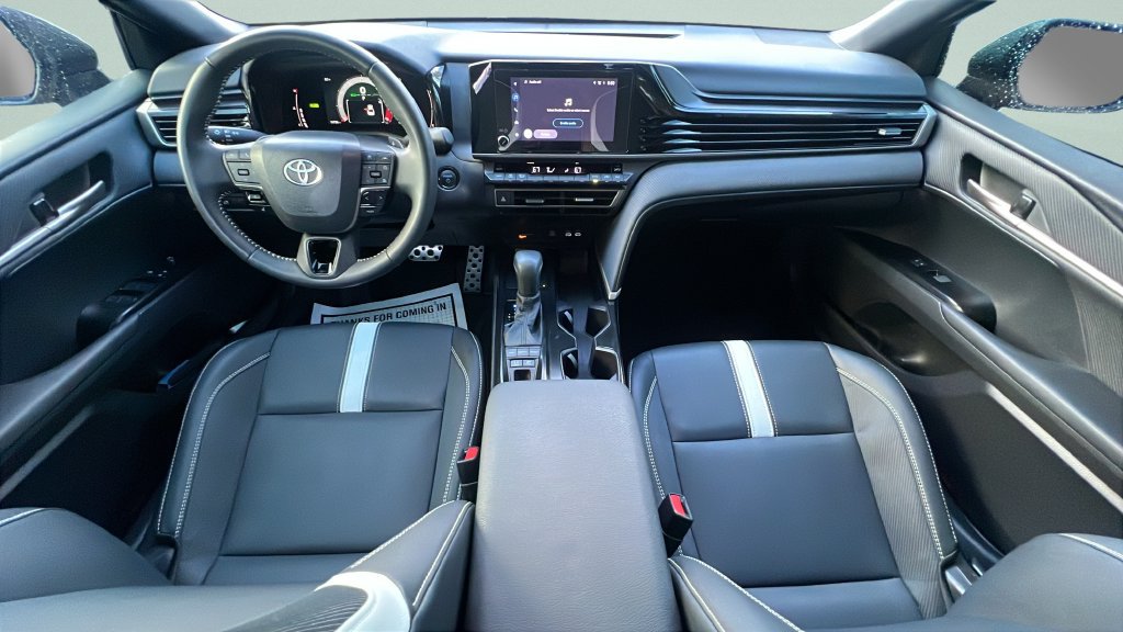 Used 2026 Toyota Camry SE FWD image 11