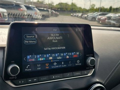 Used 2024 Nissan Sentra SV FWD image 26