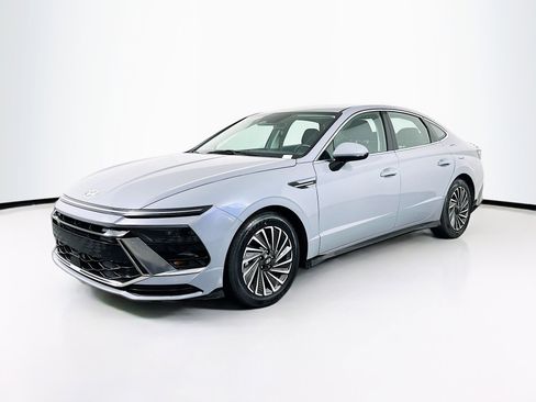 Used 2025 Hyundai Sonata SEL image 3