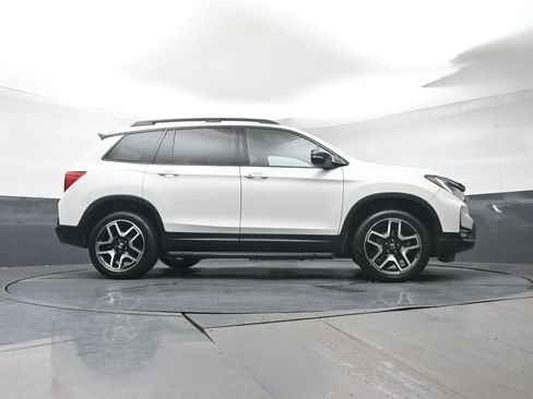 Certified 2022 Honda Passport Elite image 36