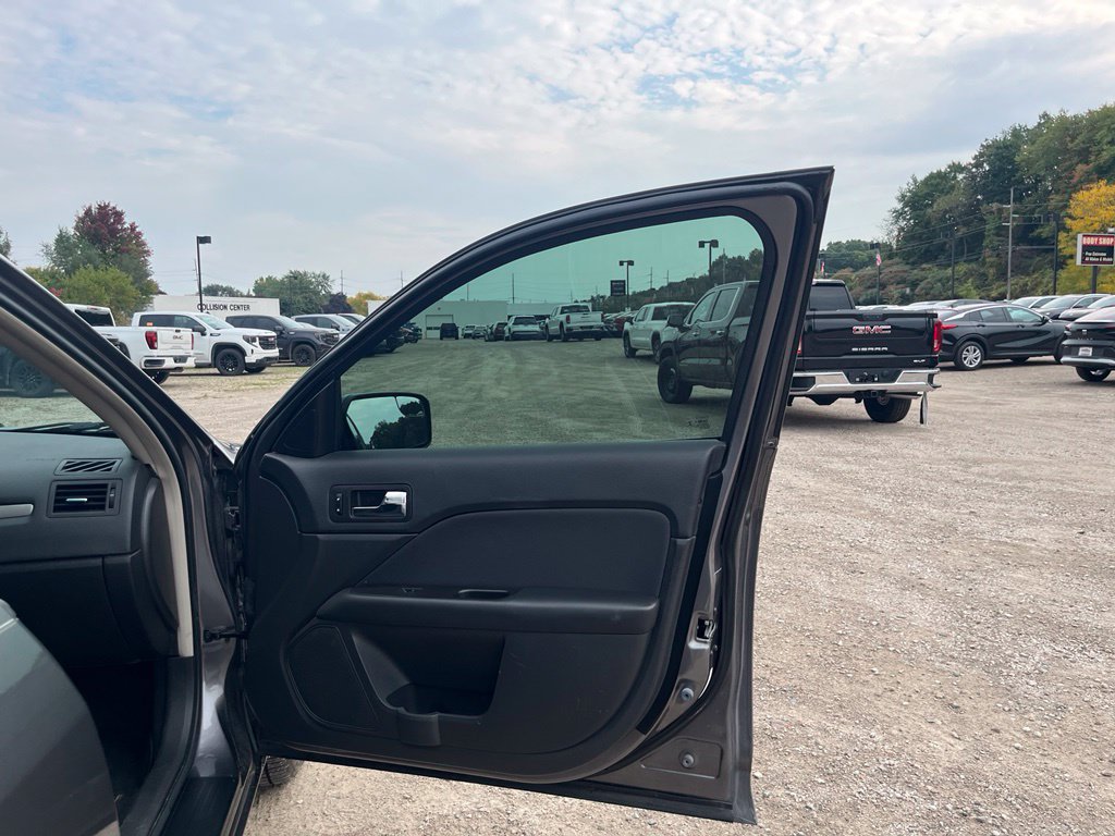 Used 2012 Ford Fusion SE FWD image 33