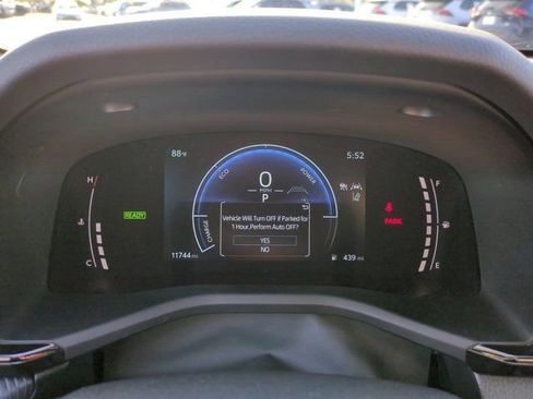 Certified 2025 Toyota Camry SE image 11