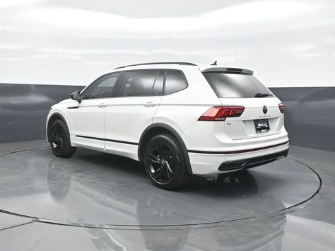 Used 2024 Volkswagen Tiguan SE R-Line w/ MDO Package, Two-Row AWD/4WD image 5