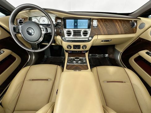 Certified 2017 Rolls-Royce Dawn RWD image 4