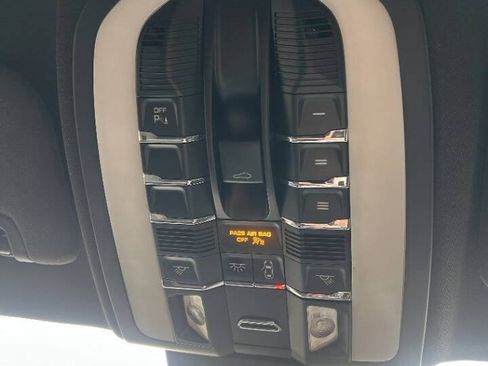 Used 2013 Porsche Panamera image 22