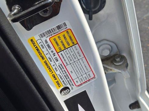 Certified 2020 Ford F150 Raptor w/ Equipment Group 802A Luxury AWD/4WD image 40