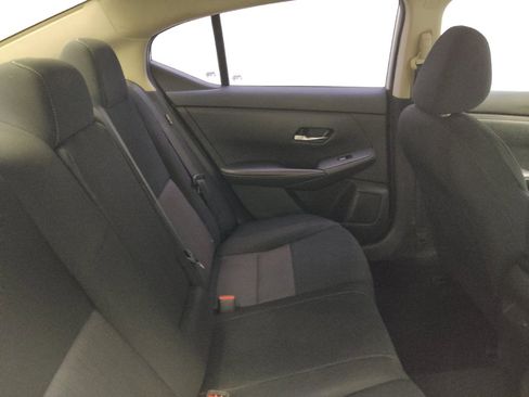 Used 2022 Nissan Sentra SV FWD image 19