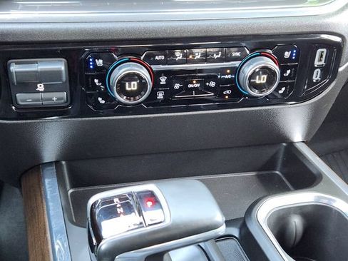 Used 2025 Chevrolet Silverado 1500 High Country w/ Technology Package AWD/4WD image 25