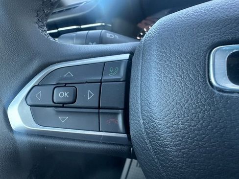 Used 2024 Jeep Compass Limited image 35