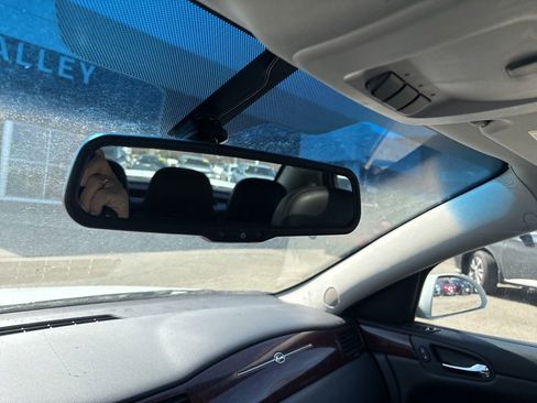 Used 2011 Chevrolet Impala LT w/ Luxury Edition Package image 13