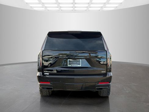 Used 2025 Cadillac Escalade ESV Sport w/ Touring Package image 6