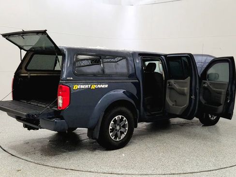 Used 2019 Nissan Frontier Desert Runner image 12