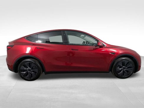 Used 2024 Tesla Model Y Long Range image 22