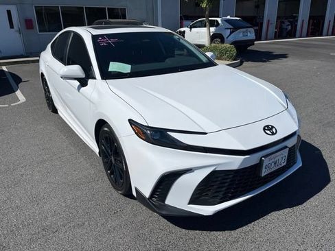 Used 2025 Toyota Camry SE w/ Multimedia Upgrade Package FWD image 3