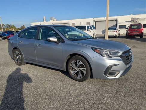 Used 2023 Subaru Legacy Premium image 2