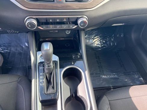 Used 2023 Nissan Altima 2.5 SV image 15
