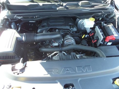 Used 2019 RAM 1500 Big Horn w/ Bed Utility Group image 10