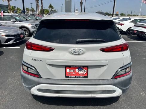 Used 2023 Hyundai Kona SEL w/ Winter Weather Package FWD image 7