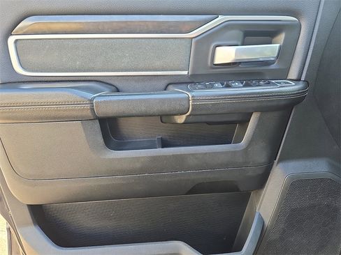 Used 2020 RAM 2500 Big Horn w/ Level 2 Equipment Group image 12