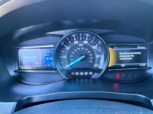 Used 2019 Ford Explorer XLT w/ Equipment Group 201A FWD image 24