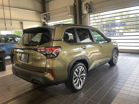 Used 2026 Subaru Forester Touring AWD/4WD image 21
