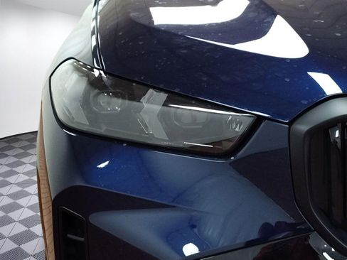 New 2026 BMW X5 xDrive50e image 10