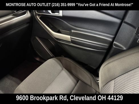 Used 2022 Ford Explorer XLT AWD/4WD image 43