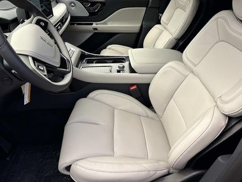 New 2026 Lincoln Aviator Reserve AWD/4WD image 23