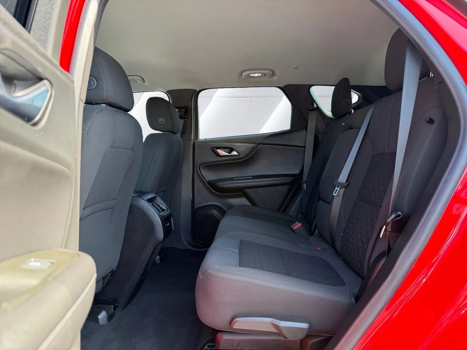 Used 2020 Chevrolet Blazer LT FWD image 11