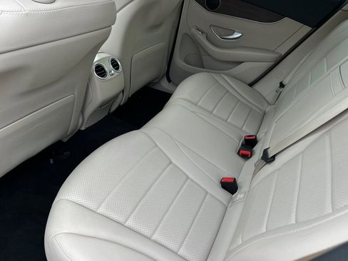 Certified 2022 Mercedes-Benz GLC 300 GLC 300 image 11