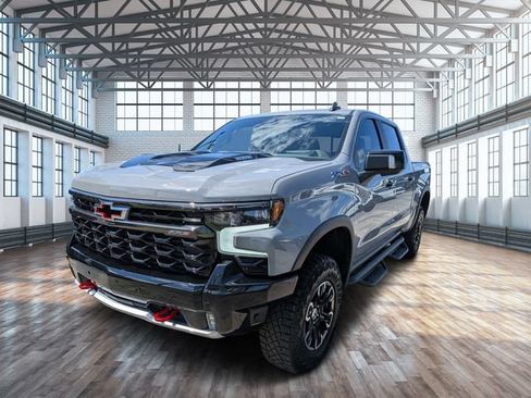 Used 2025 Chevrolet Silverado 1500 ZR2 w/ Technology Package AWD/4WD image 7