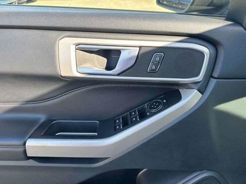 Used 2024 Ford Explorer XLT w/ Equipment Group 202A image 24