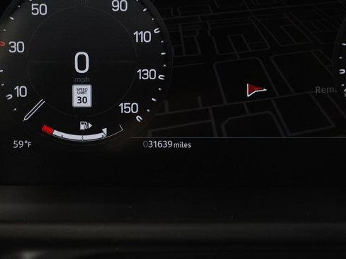 Used 2023 Land Rover Defender 110 SE image 24