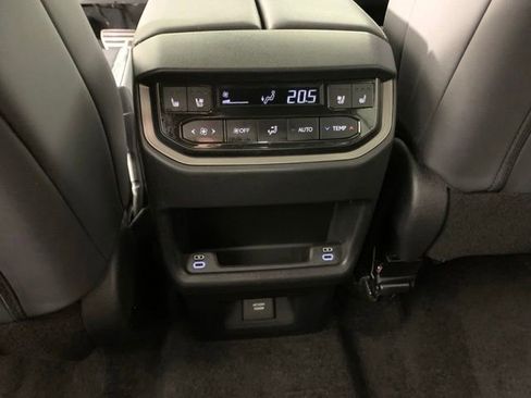 Used 2024 Lexus TX 500h AWD image 31