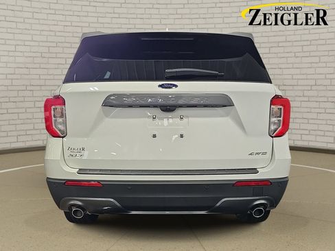 Used 2024 Ford Explorer XLT w/ Equipment Group 202A AWD/4WD image 6
