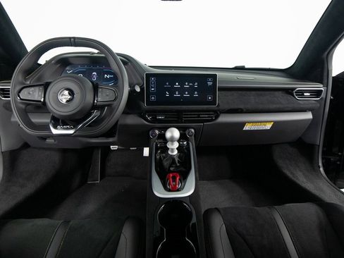 Used 2025 Lotus Emira image 31
