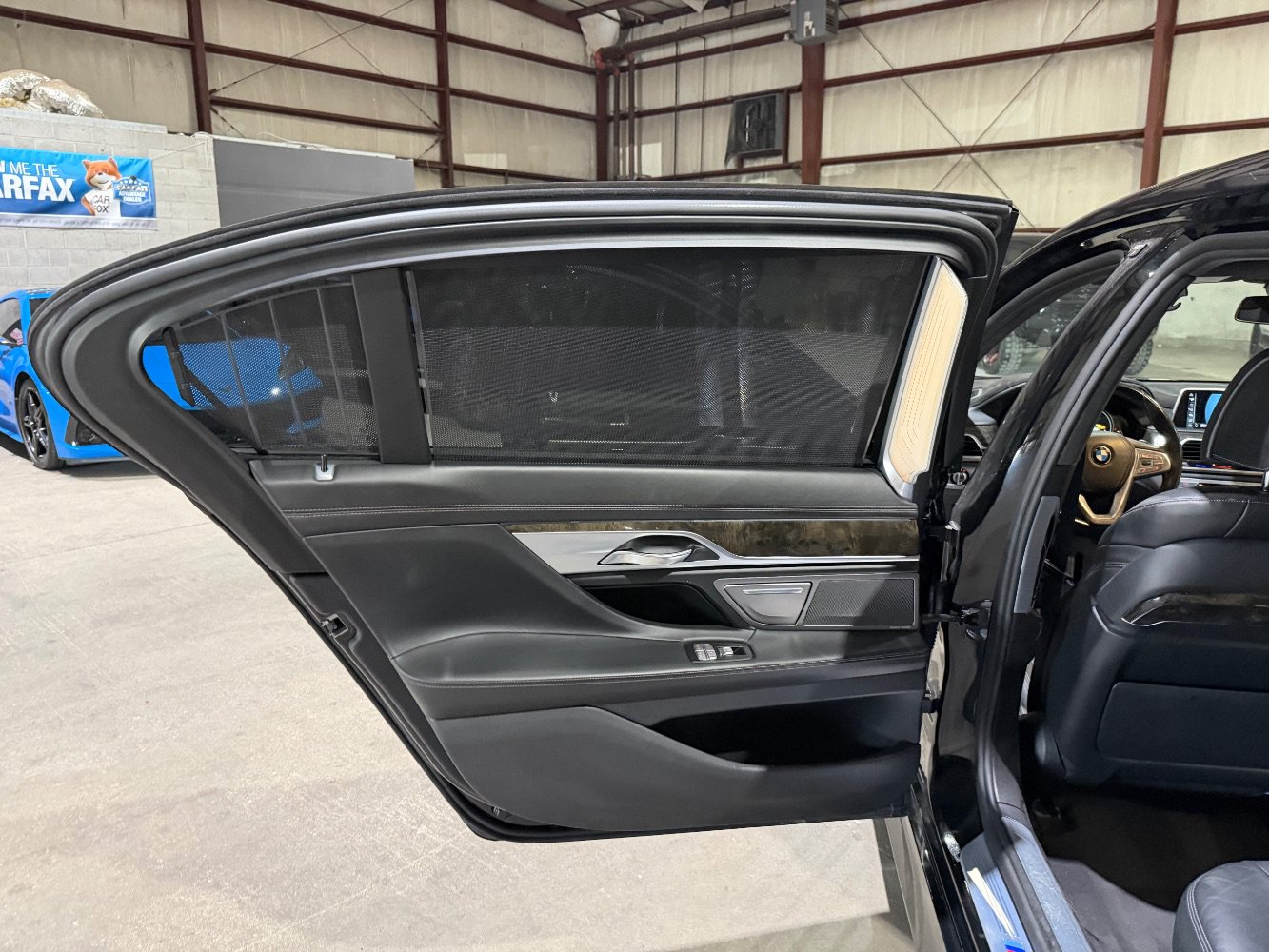 Used 2016 BMW 750i xDrive AWD/4WD image 15