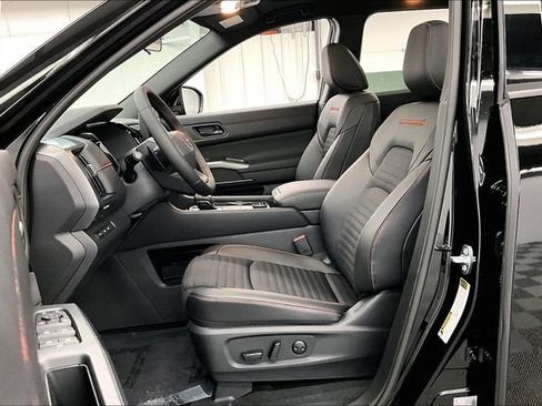 New 2026 Nissan Pathfinder Rock Creek w/ Rock Creek Premium Package AWD/4WD image 10