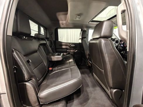 Used 2019 Chevrolet Silverado 1500 LTZ w/ LTZ Premium Package AWD/4WD image 29