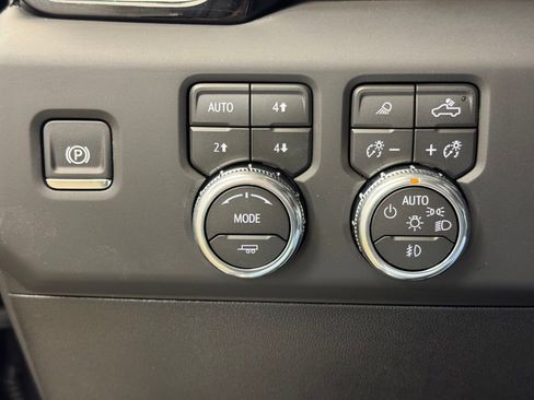 New 2026 GMC Sierra 3500 Denali w/ Denali Reserve Package image 30