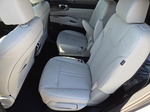 New 2026 Kia Sorento SX Prestige AWD/4WD image 8
