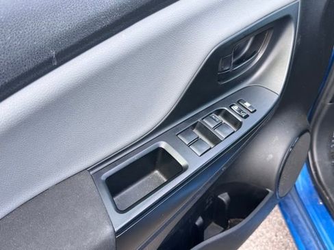 Used 2015 Toyota Yaris L FWD image 9