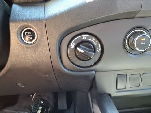 Certified 2023 Nissan Frontier SV w/ Tow Package AWD/4WD image 19