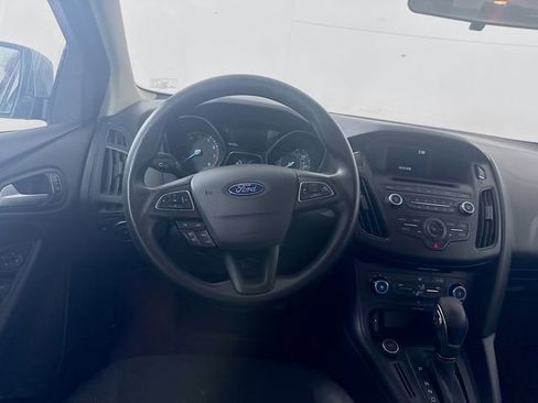 Used 2017 Ford Focus SE image 20