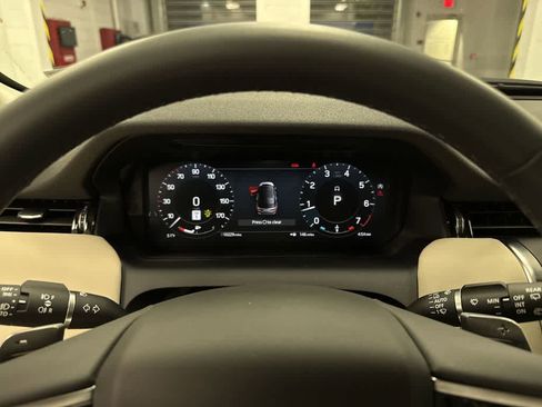Used 2025 Land Rover Discovery Sport S AWD/4WD image 33