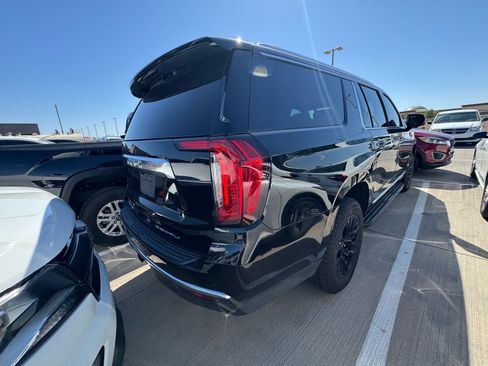 Used 2021 GMC Yukon XL Denali AWD/4WD image 4