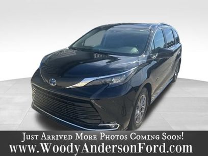 Used 2024 Toyota Sienna XLE