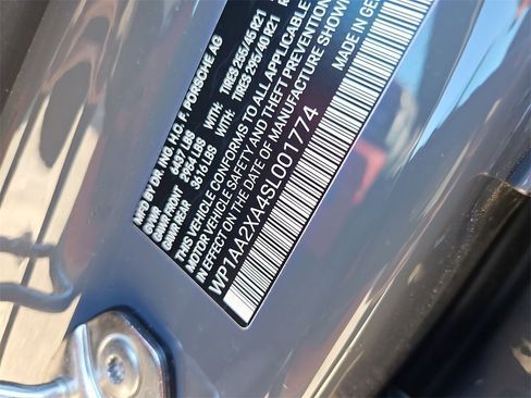 Certified 2025 Porsche Macan 4 Electric image 15