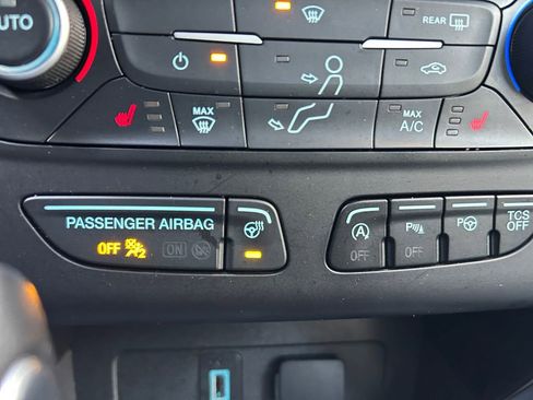 Used 2019 Ford Escape Titanium image 36